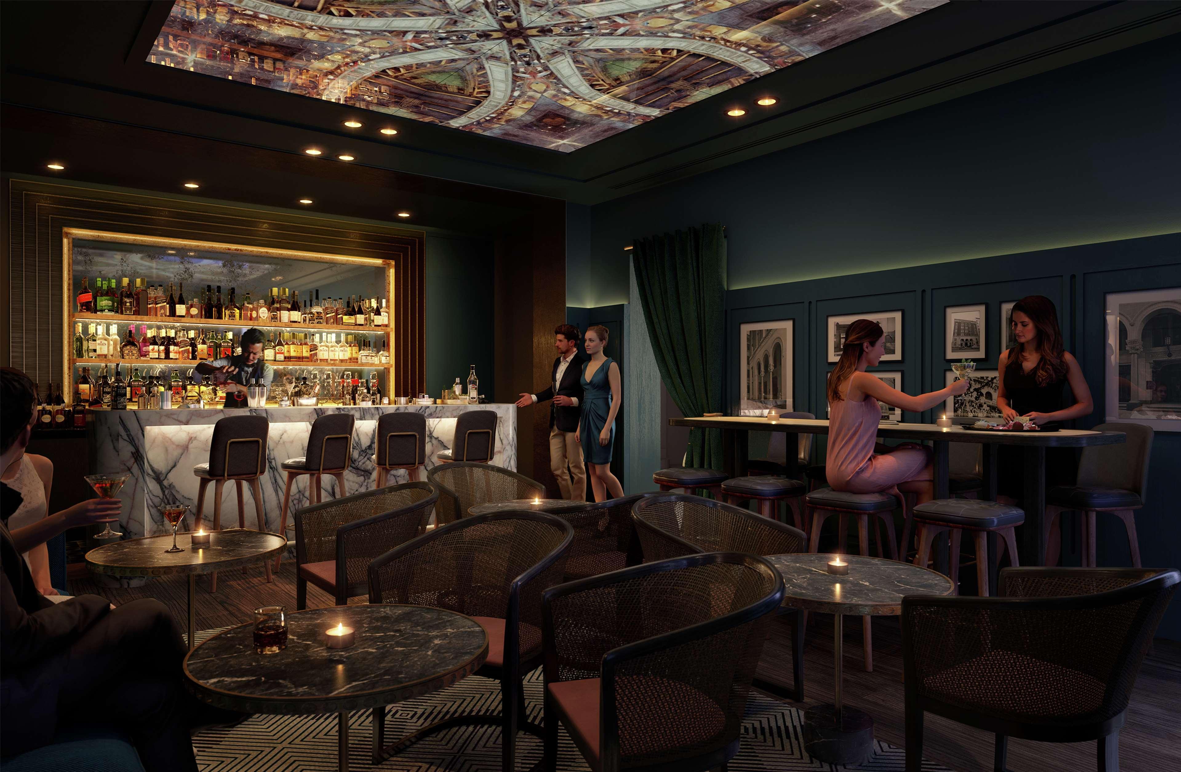 Hilton Melbourne Little Queen Street Exteriör bild The Bar at The Ivy