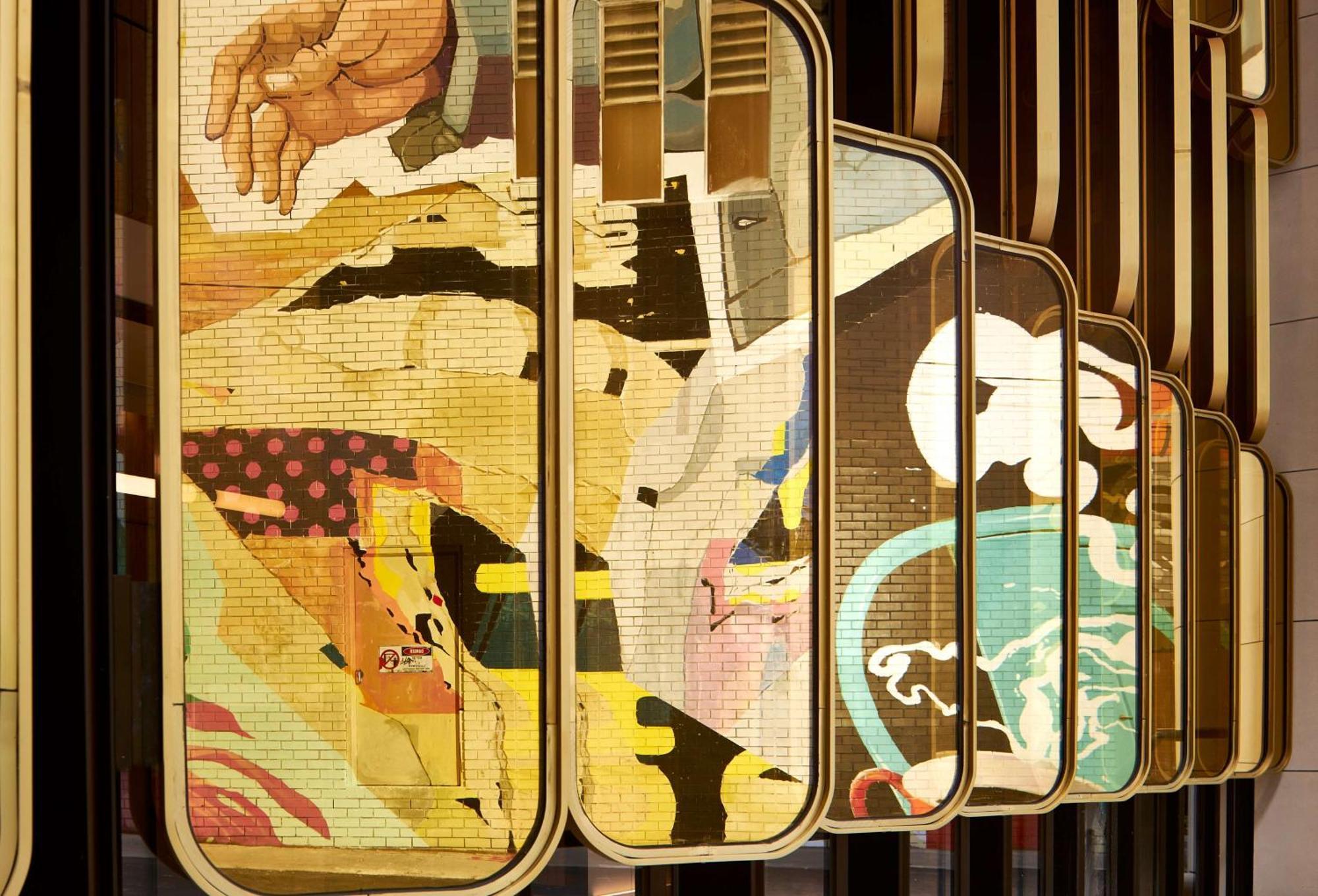 Hilton Melbourne Little Queen Street Exteriör bild The 1960s mural