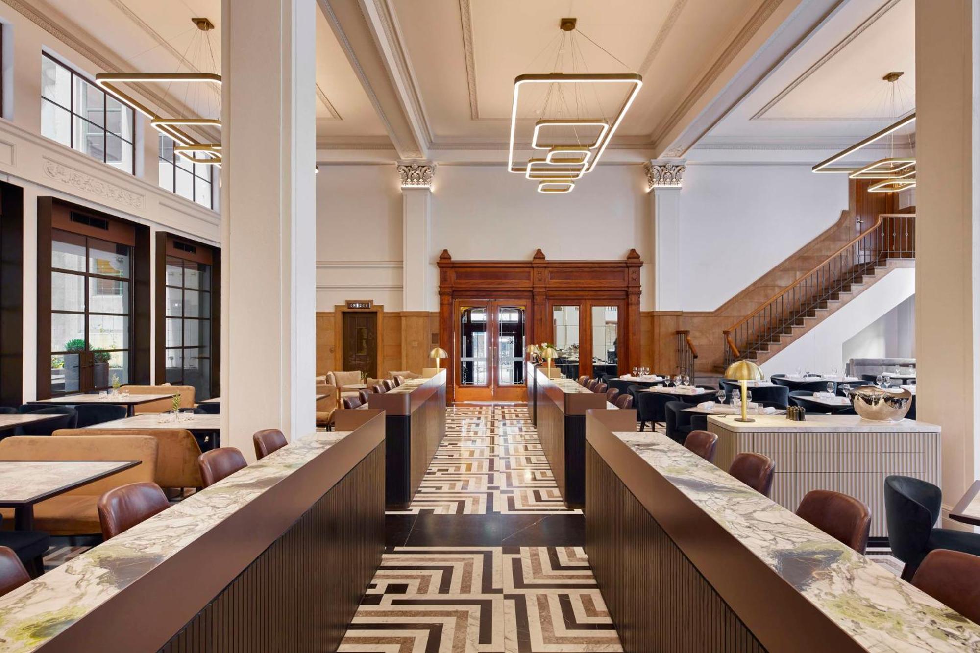 Hilton Melbourne Little Queen Street Exteriör bild The restaurant at The Ivy, St John's Wood