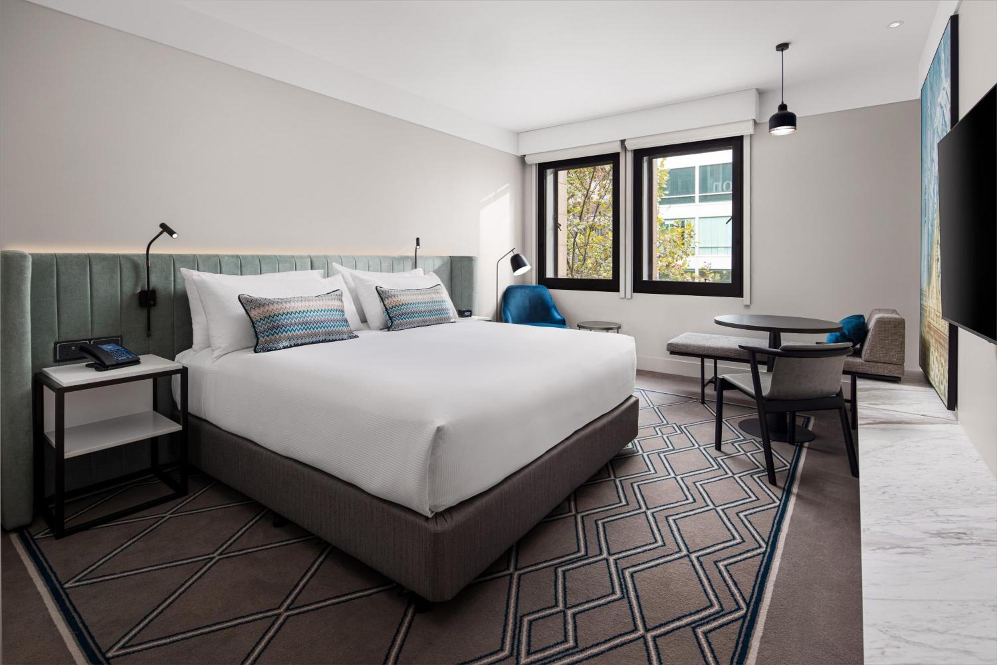 Hilton Melbourne Little Queen Street Exteriör bild Deluxe King